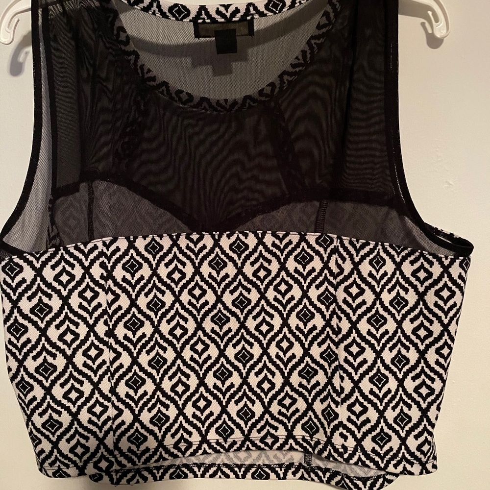 Crop top NWOT